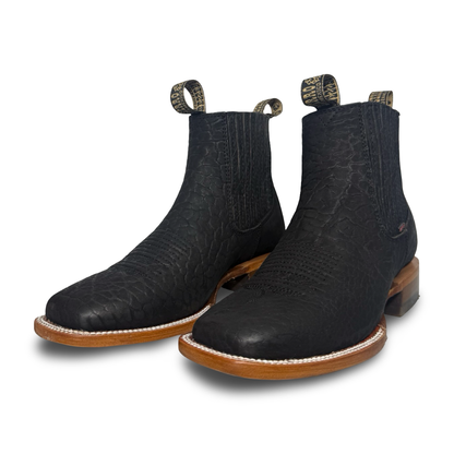 Becerro-Bullneck Leather Boot – Bold Black Edition